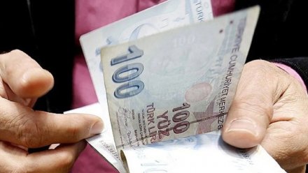 Emekli maaşları ve emeklilik sistemi değişiyor mu? Açıklama geldi