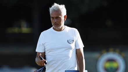 Mourinho'dan Sert mesaj: Formanız garanti değil