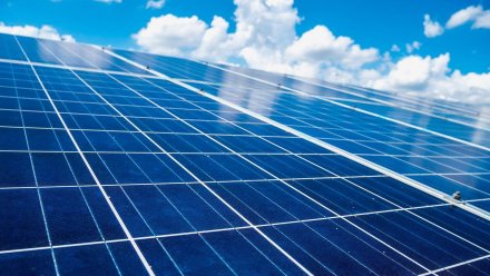 Şeffaf güneş panellerinin devrimi: Enerji üretiminde yeni bir dönem