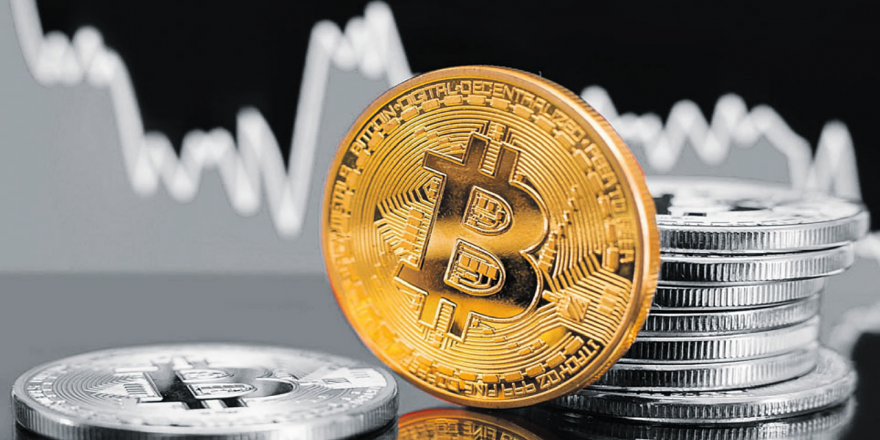 Bitcoin'de Dalgalı günler: Enflasyon ve ETF çıkışları