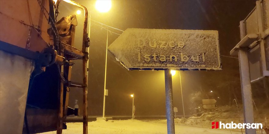 Lapa lapa kar yağdı, her yer beyaza büründü!