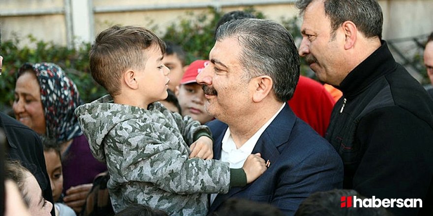 Sağlık Bakanı Fahrettin Koca: Afetzede sağlık hattına 98 bin 975 başvuru yapıldı!