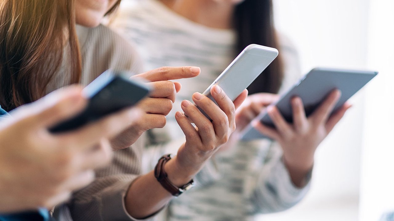 Öğrencilere vergisiz telefon: %44 İade ve 2 Yıl kullanım şartı