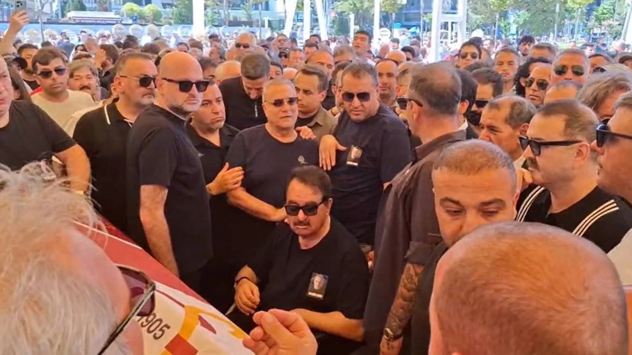 İbrahim Tatlıses’ten İstanbul’a Taşınma ve Cenazede tepki