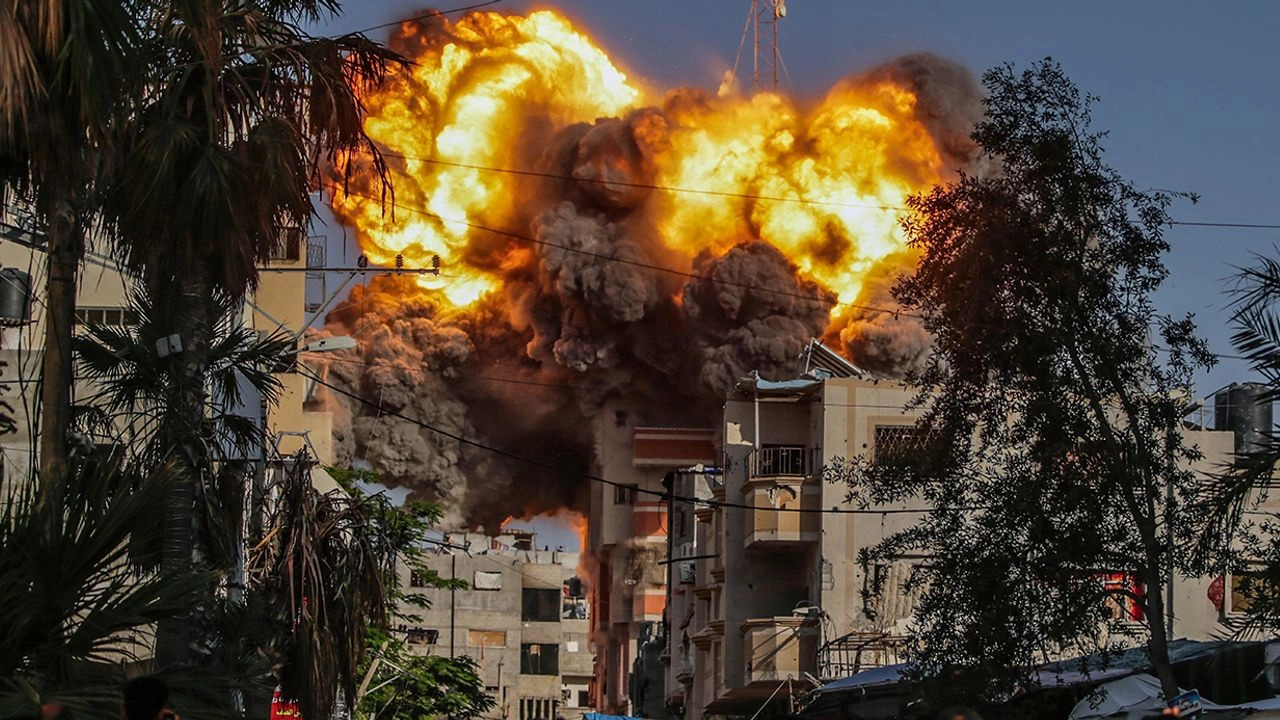 İsrail'in Gazze'deki BM okulu saldırısı: 14 Sivil öldü