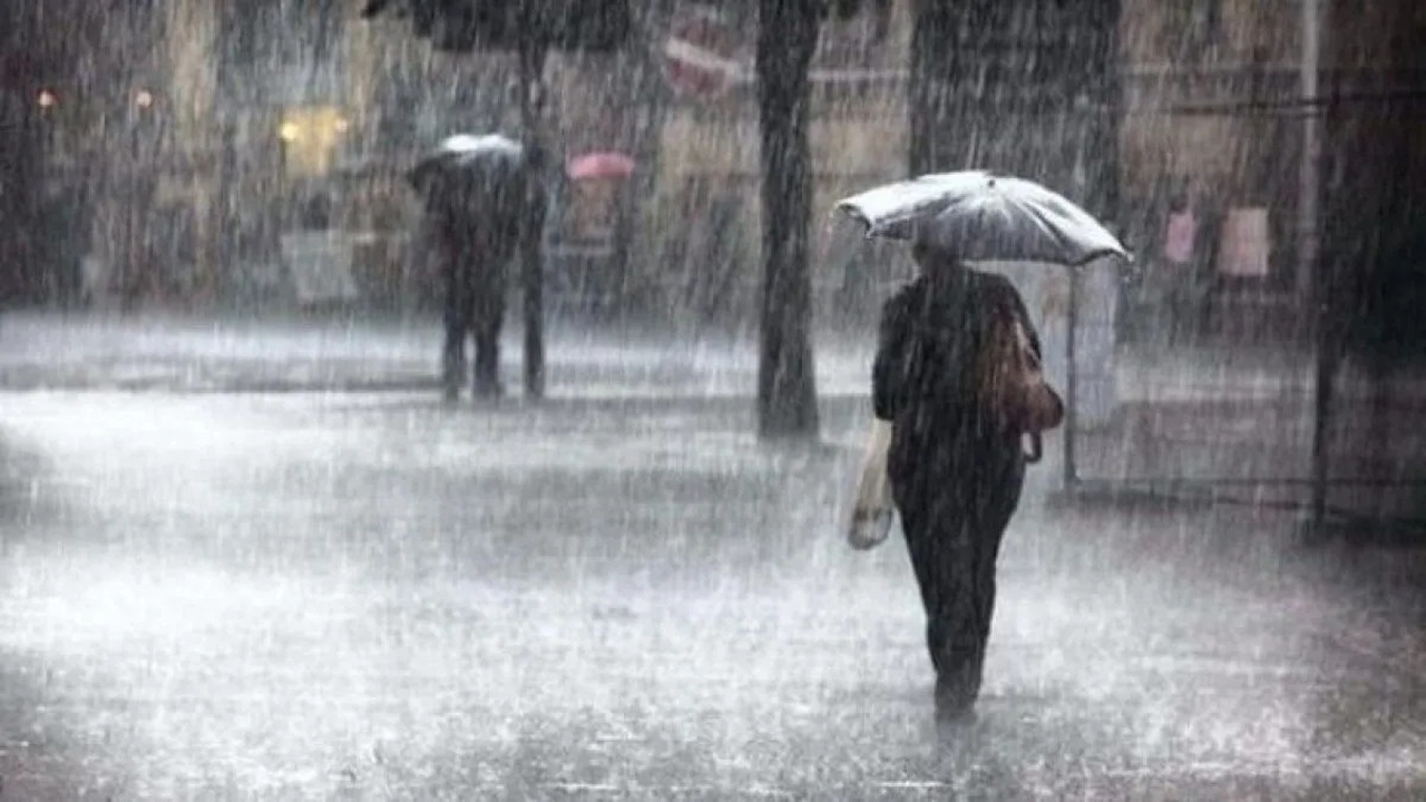 İstanbul'da Sağanak yağış alarmı: Tedbirli olun