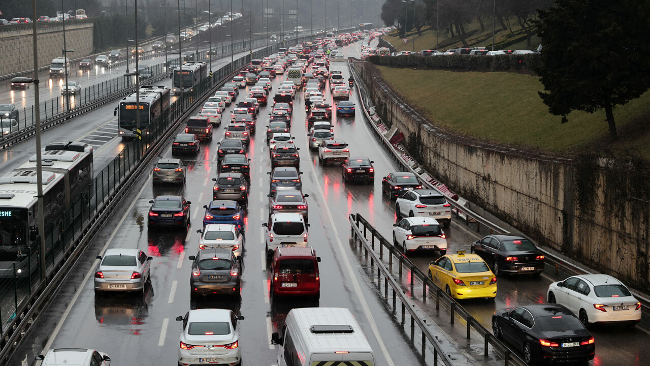 İstanbul’u Vuran fırtına: Sağanak yağış ve Sel tehlikesine dikkat