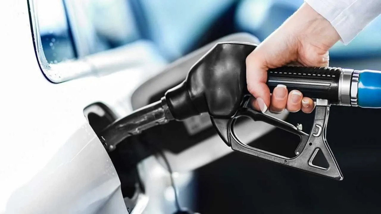 2 Eylül 2024 Akaryakıt fiyatları: Benzin ve Motorine büyük indirim