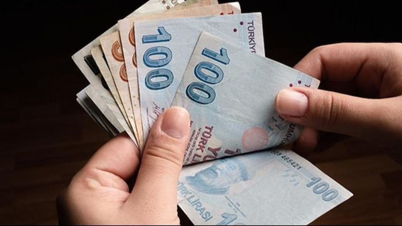 Açlık sınırı yükseldi, Asgari ücret ile arası açılıyor