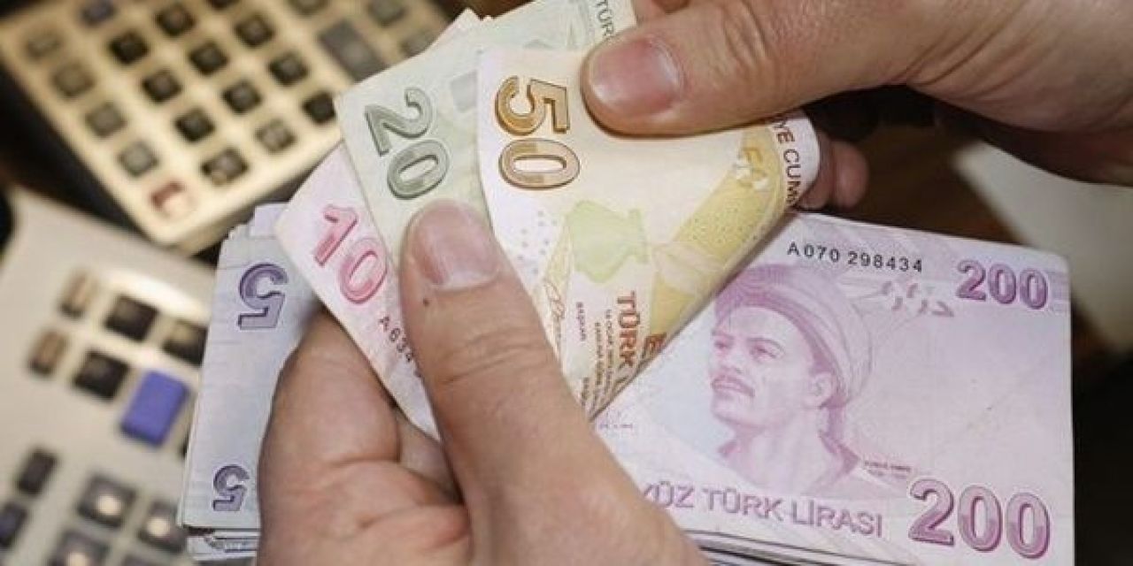 Açlık sınırı yükseldi, Asgari ücret ile arası açılıyor