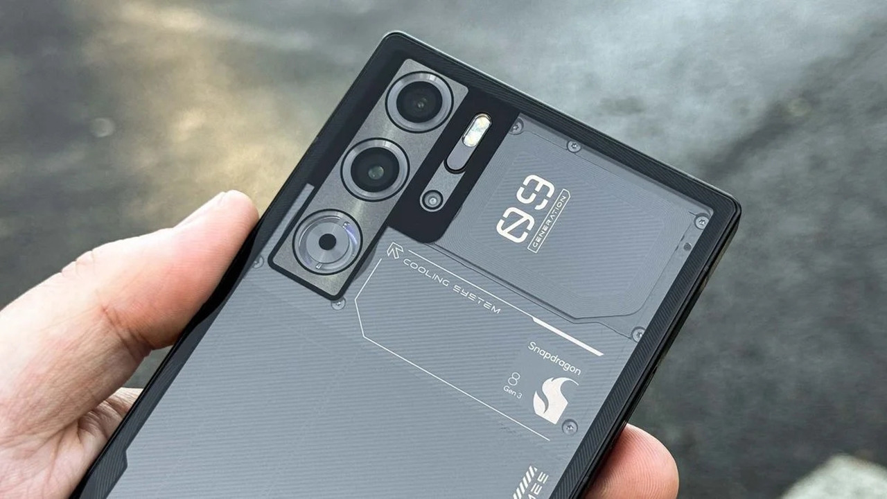 Ağustos 2024’ün En güçlü telefonu: Red Magic 9 pro