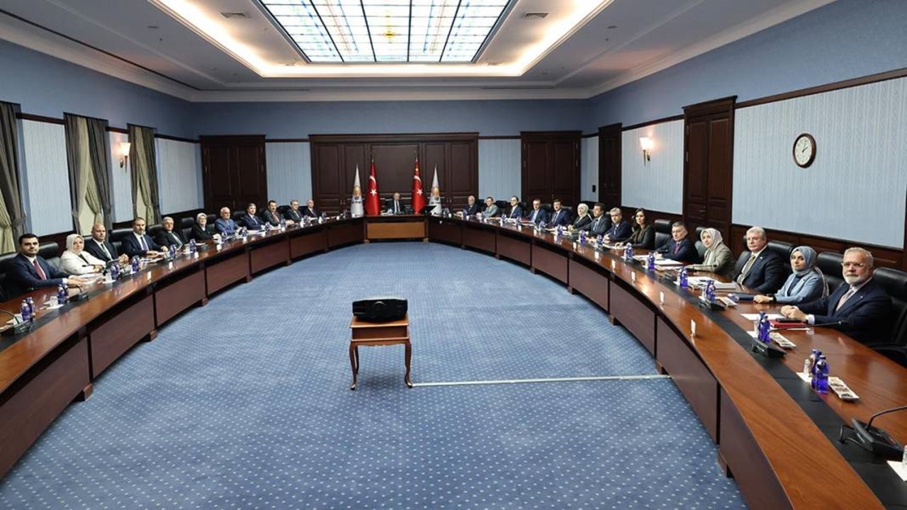 AK Parti merkez yürütme kurulu yoğun gündemle toplanıyor