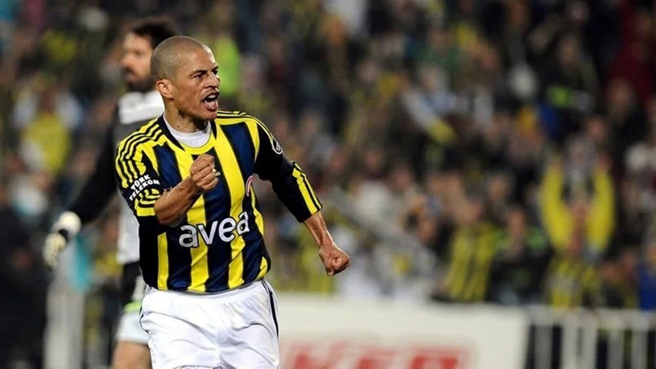 Alex de Souza: Fenerbahçe’yi Unuttu, Türk hocaları izliyor
