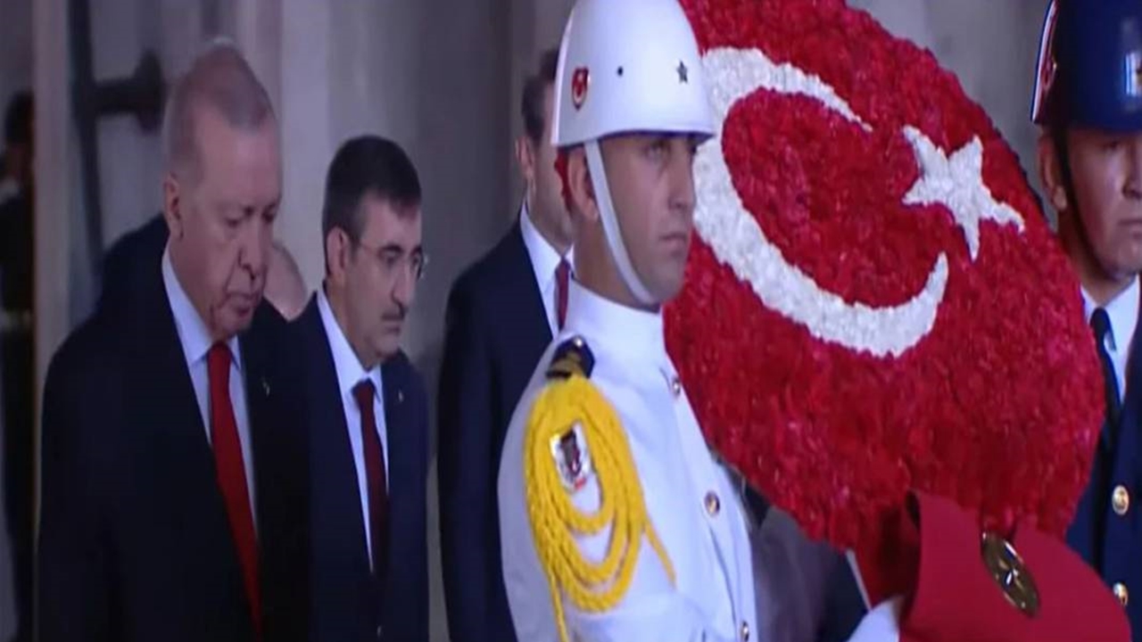 Anıtkabir’de Zafer coşkusu: Erdoğan’ın Güçlü mesajı