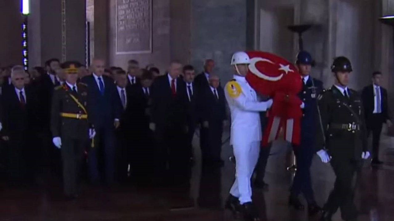 Anıtkabir’de Zafer coşkusu: Erdoğan’ın Güçlü mesajı