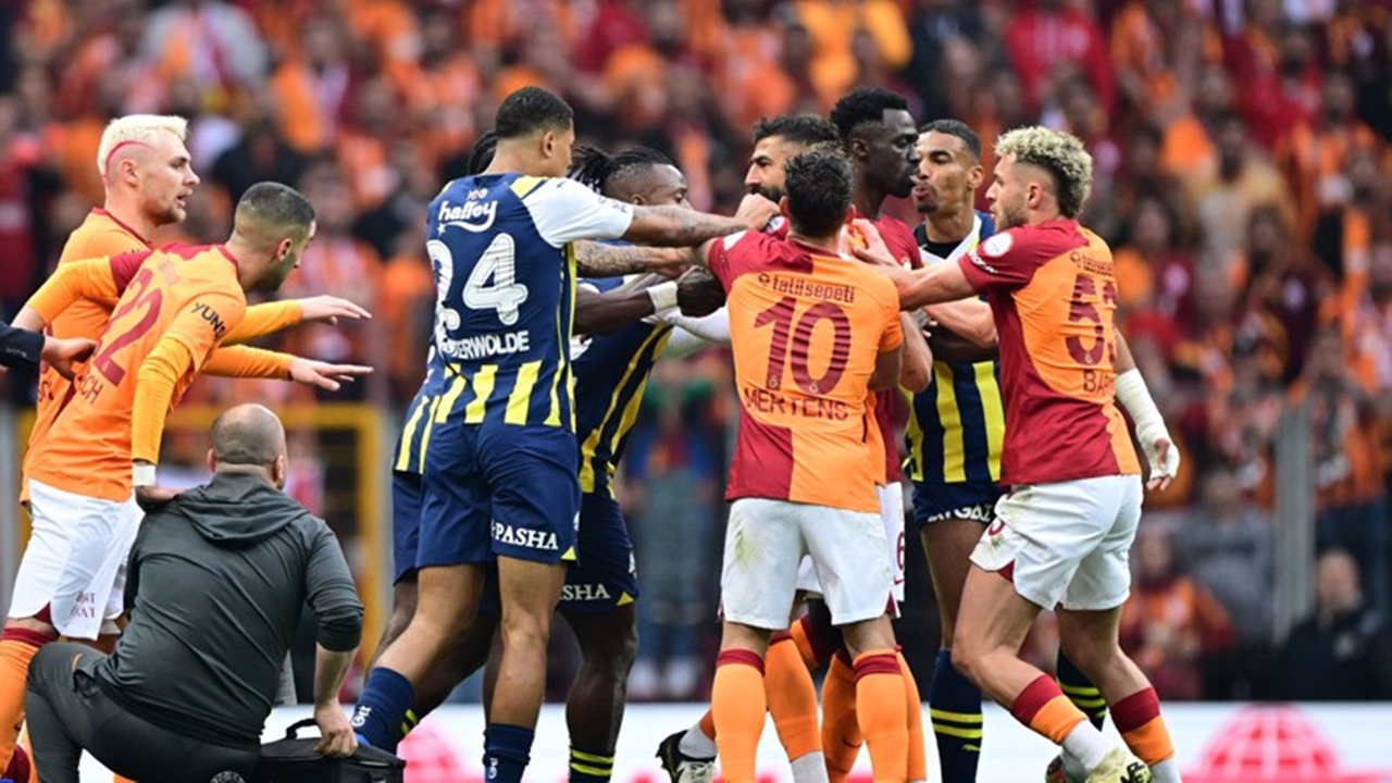 Derbi şoku: Fenerbahçe 3-1'le Yıkıldı, PFDK sevkleri peş peşe