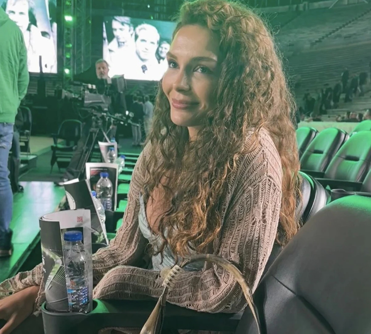 Ebru Şahin ve Cedi Osman’dan Atina’da Yeni başlangıç
