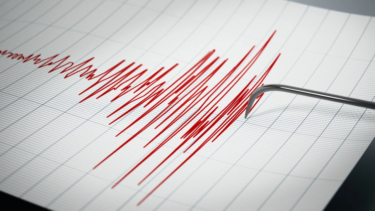 Ege'de Deprem korkusu: Çanakkale 4.3 Şiddetinde sarsıldı