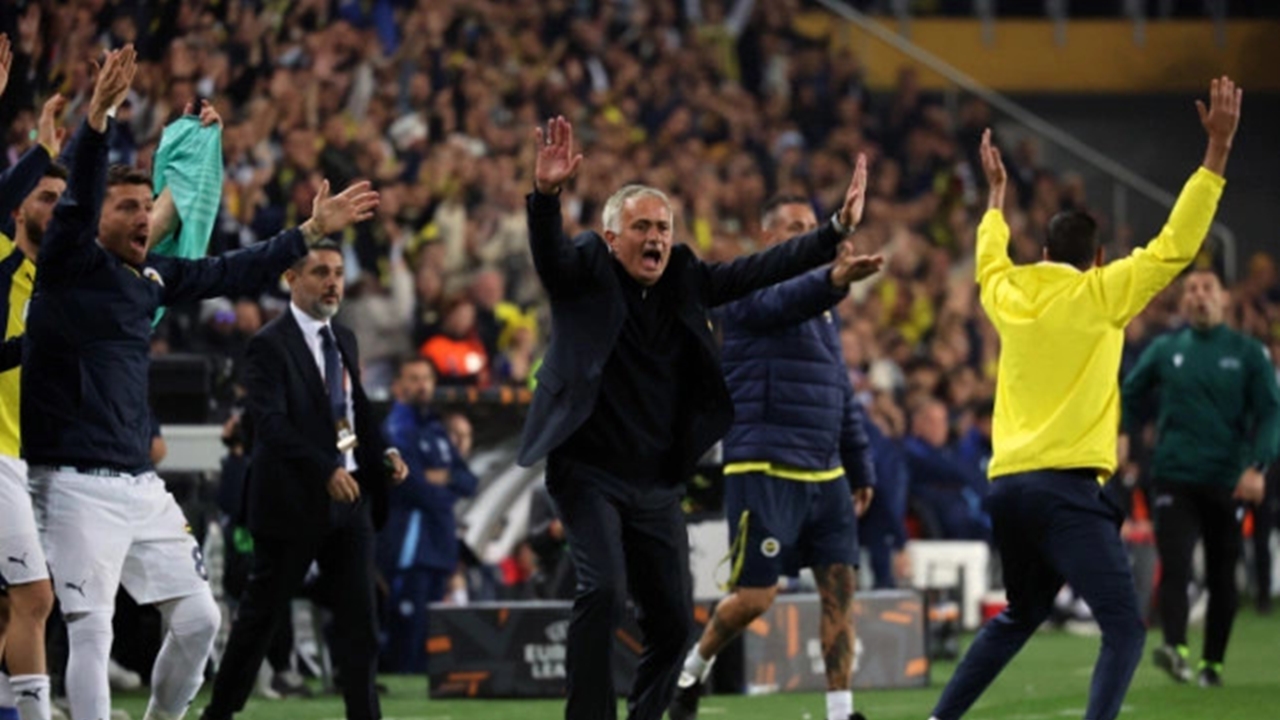 Fenerbahçe'de Şok: Mourinho'nun Ceza kararı
