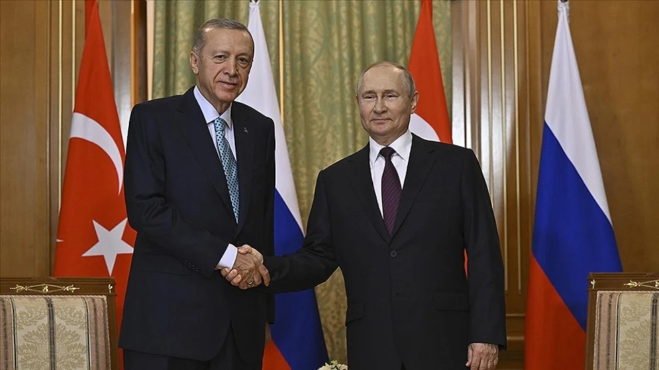 Kazan'da Tarihi buluşma: Putin ve Erdoğan stratejileri belirliyor