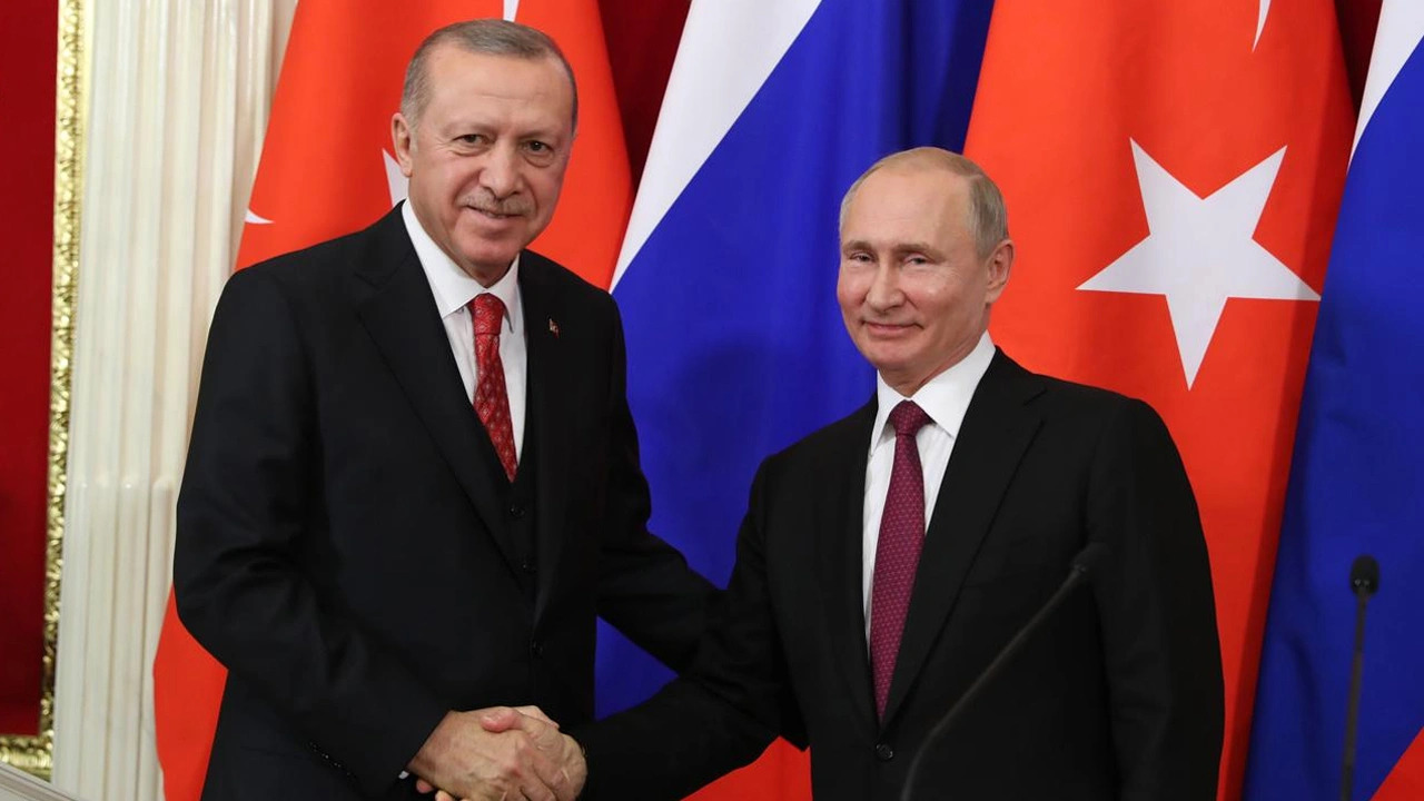 Kazan'da Tarihi buluşma: Putin ve Erdoğan stratejileri belirliyor