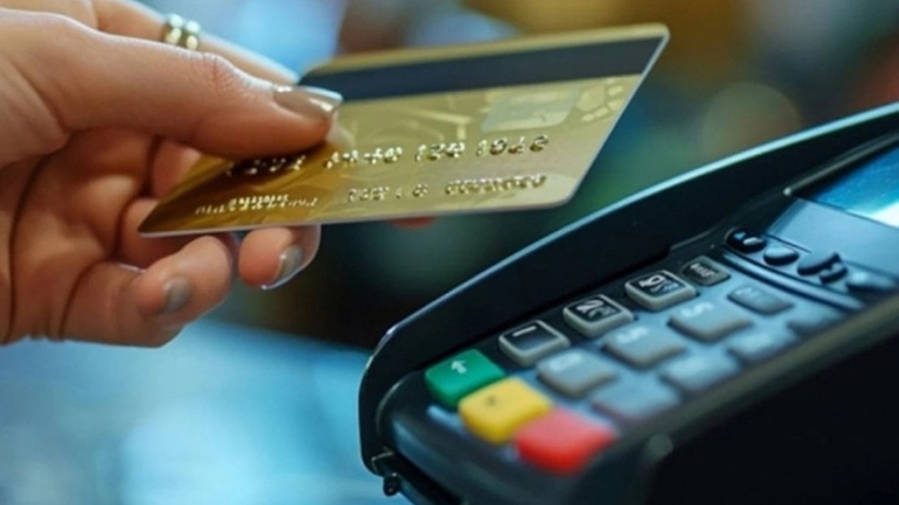 Kredi kartlarına sıkı denetim: Limit ve Taksitler değişiyor