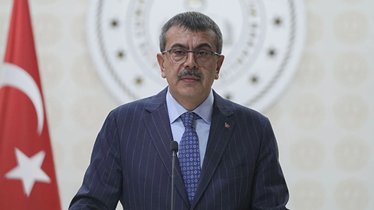Liseye geçişte yeni destek: Hoş geldin kitapları yayında