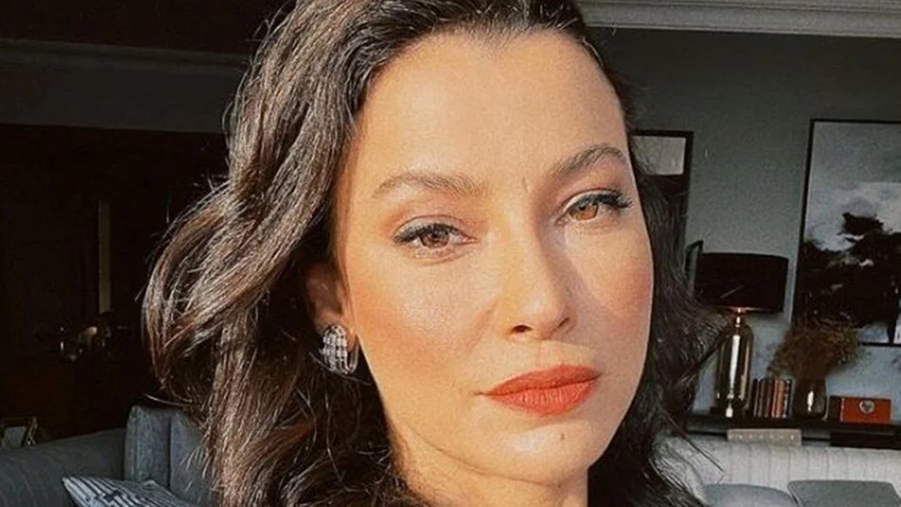 Müjde Uzman'ın Dikkat çeken değişimi: Makyaj mı, Estetik mi?