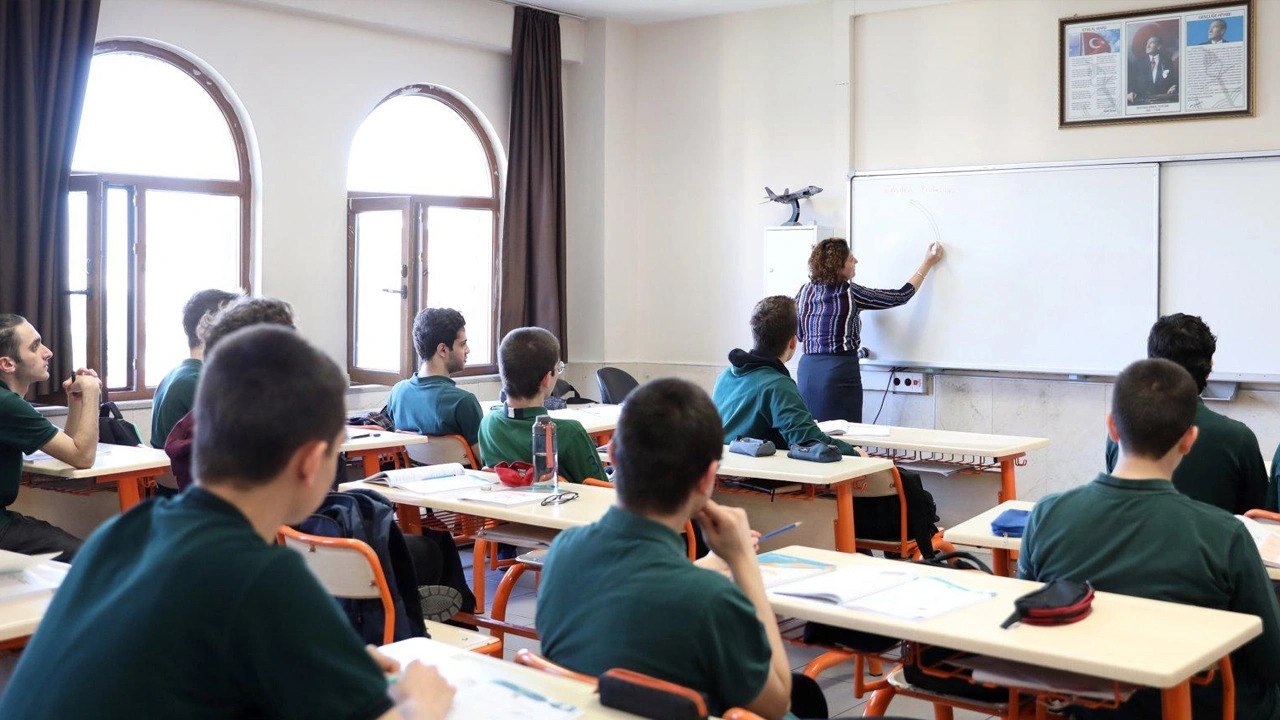 MEB’den Müjde: Ara tatil ve Yarı yıl tatili tarihleri açıklandı