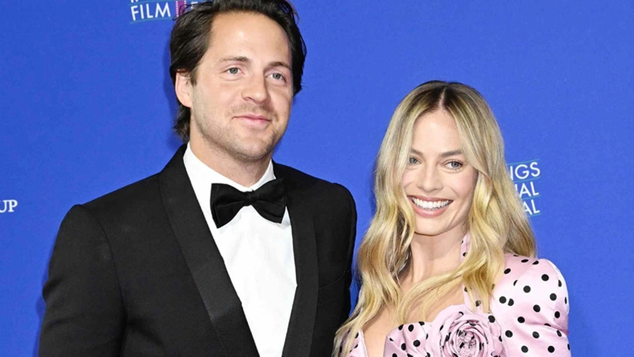 Margot Robbie, Anne olma sevinciyle göz kamaştırıyor