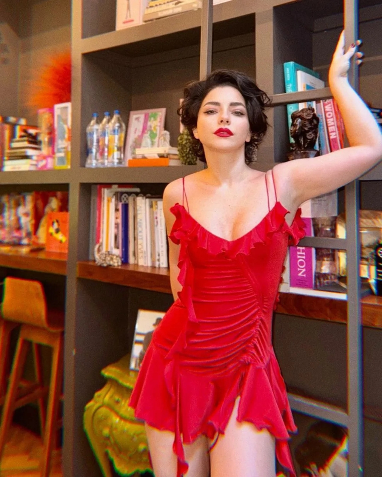Merve Boluğur’un Sarı saçları: Cesur bir değişim mi?