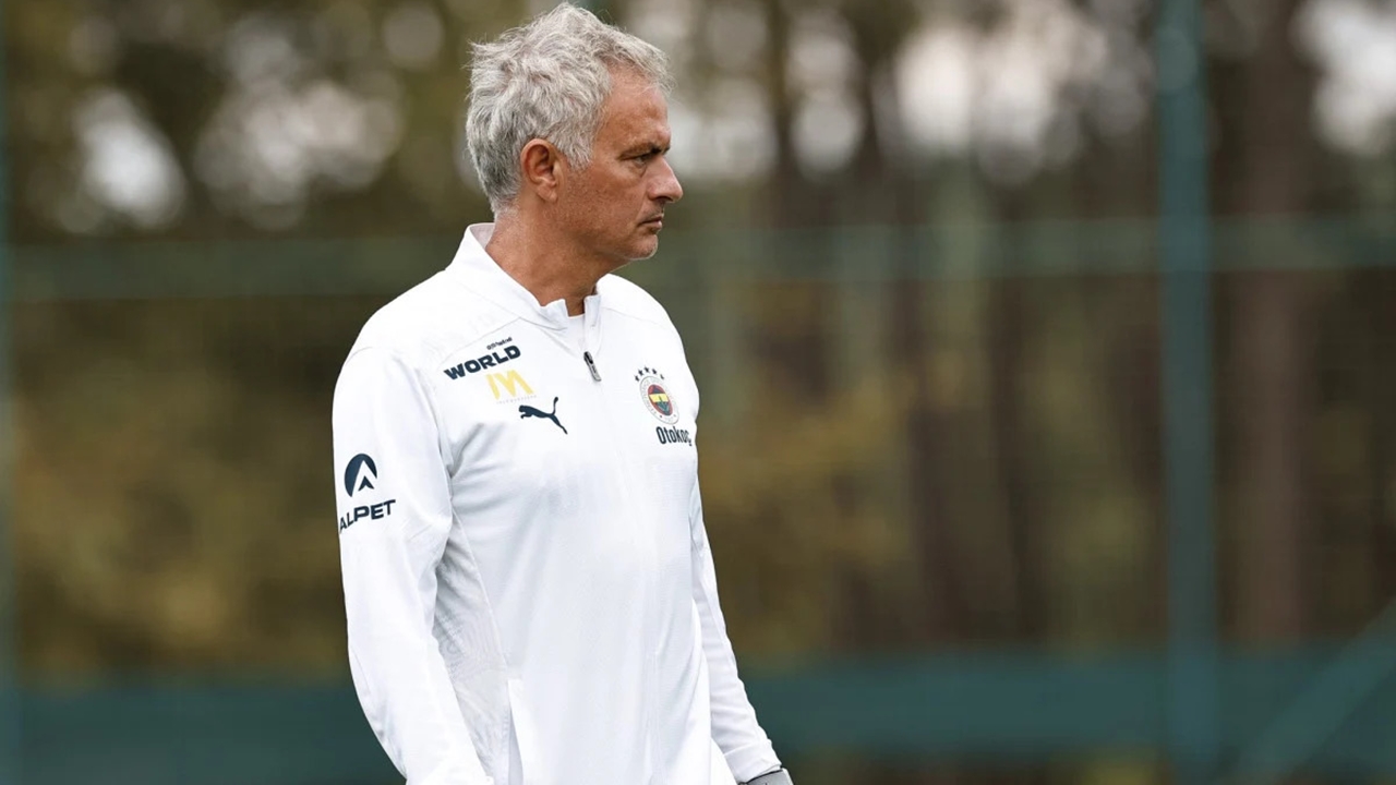 Mourinho'dan Sert mesaj: Formanız garanti değil