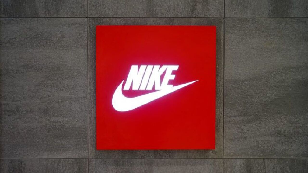 Nike Türkiye'de Siparişleri durdurdu: Gümrük vergisi şoku