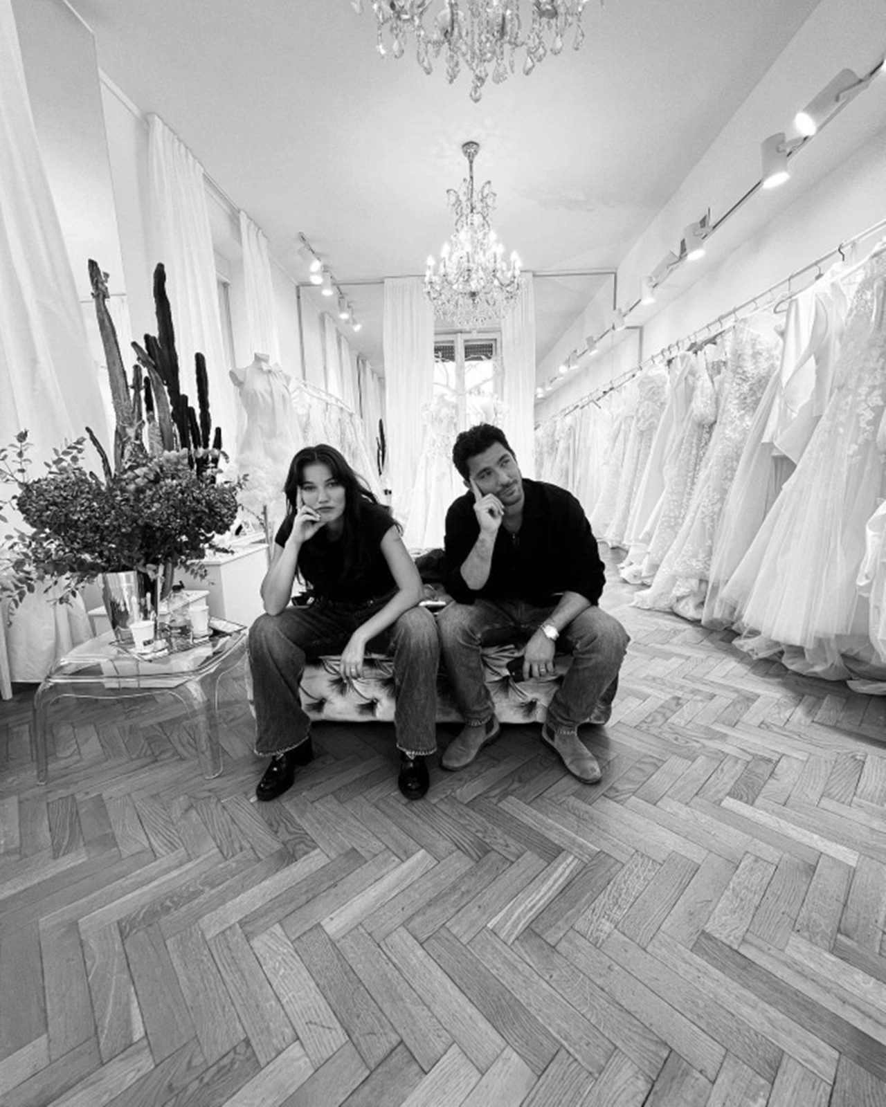Roma’da Aşk, Paris’te Işık: Pınar Deniz hem gelin hem moda ikonu
