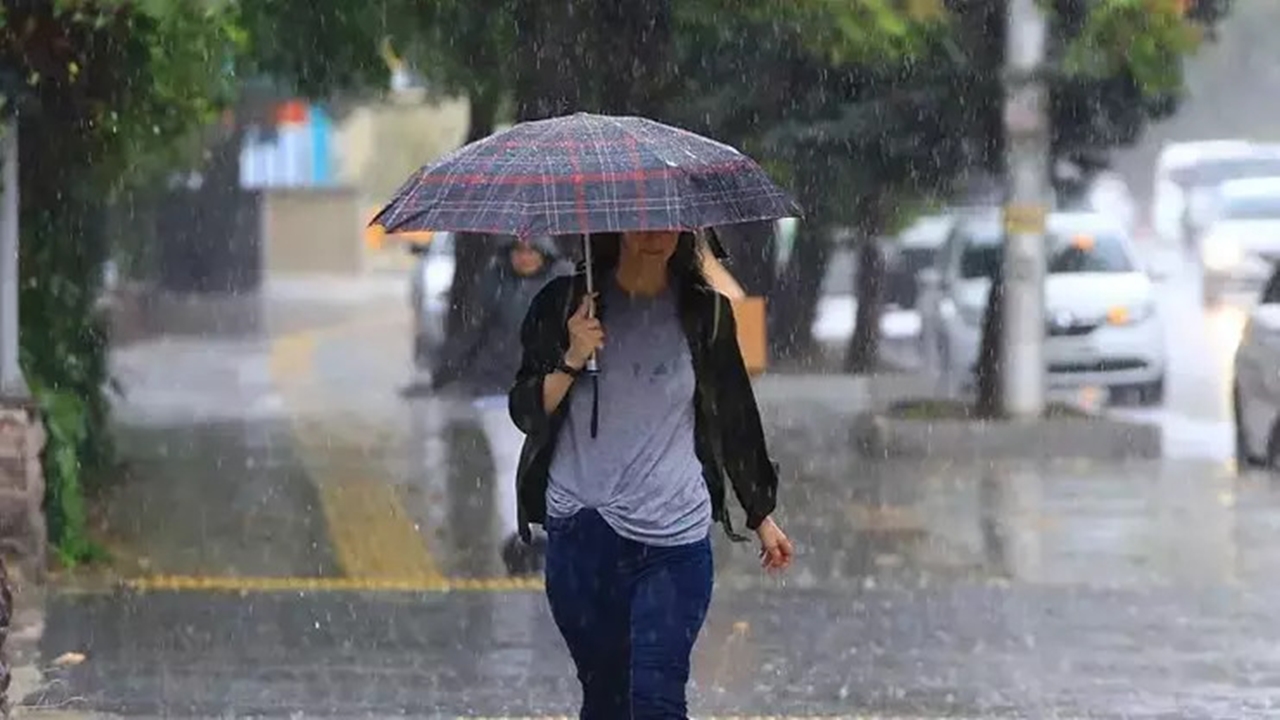 Türkiye'de Şiddetli yağış uyarısı: Sel ve Fırtına tehlikesi