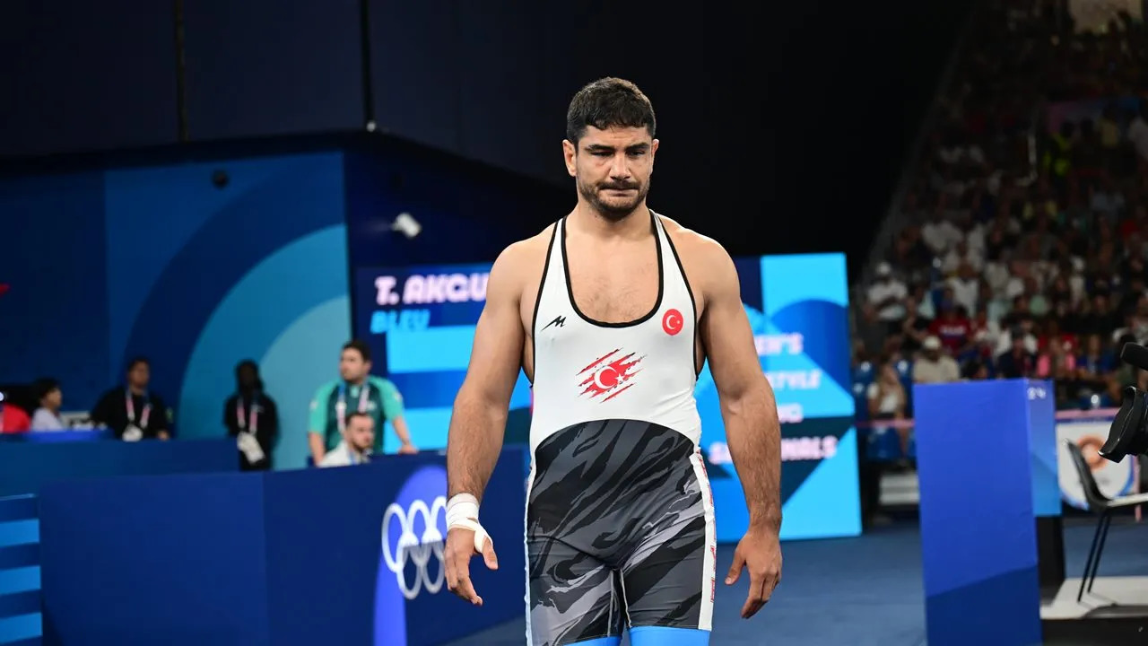 Taha Akgül Paris 2024’te Bronz ve Duygusal veda