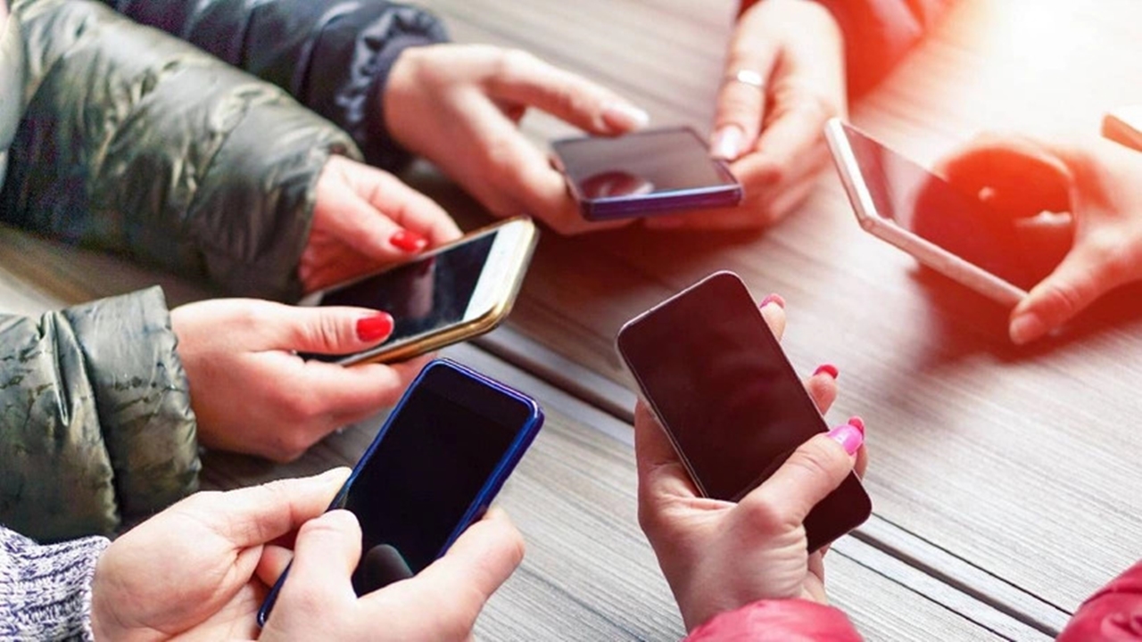Telefonun şarjını hızla tüketen 10 uygulama