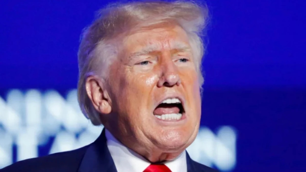 Trump'tan LGBT karşıtı plan: Cinsiyet sadece Erkek ve Kadın olacak