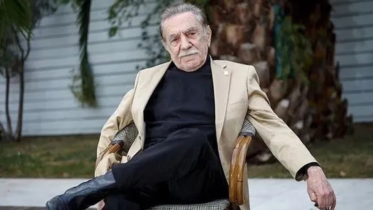 Usta sanatçı Aydemir Akbaş kimdir?