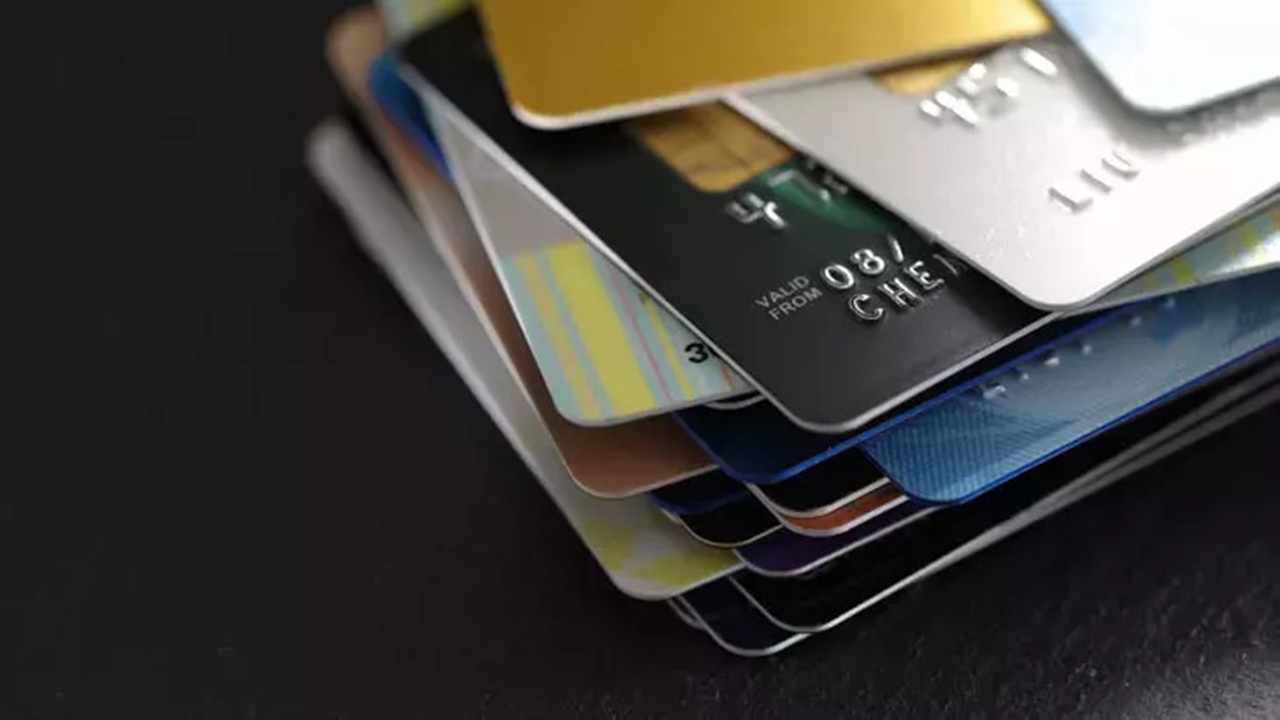 Yüksek limitli Kredi Kartı kullanıcılarına 750 TL zorunlu ödeme